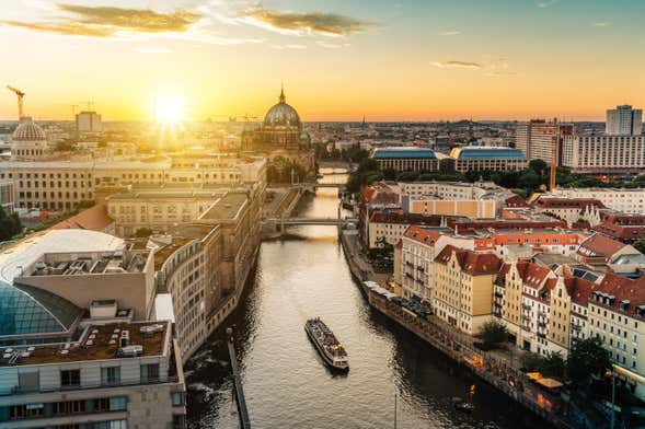 Berlin Dinner Cruise