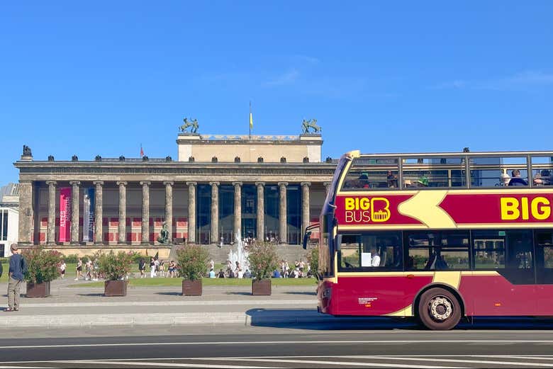Explore Berlin in a comfortable & fun way!